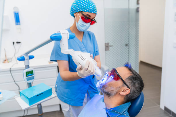 Best Emergency Tooth Extraction  in Bertsch Oceanview, CA